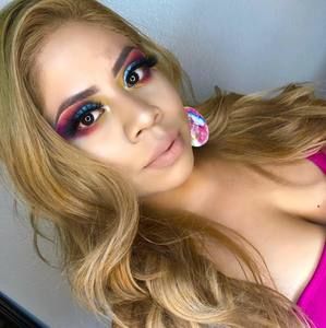 Meet your Posher, Valerie